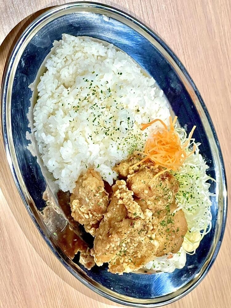 髪色やピアスも自由♪※姉妹店画像