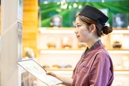 ＼店長候補を積極採用中／
