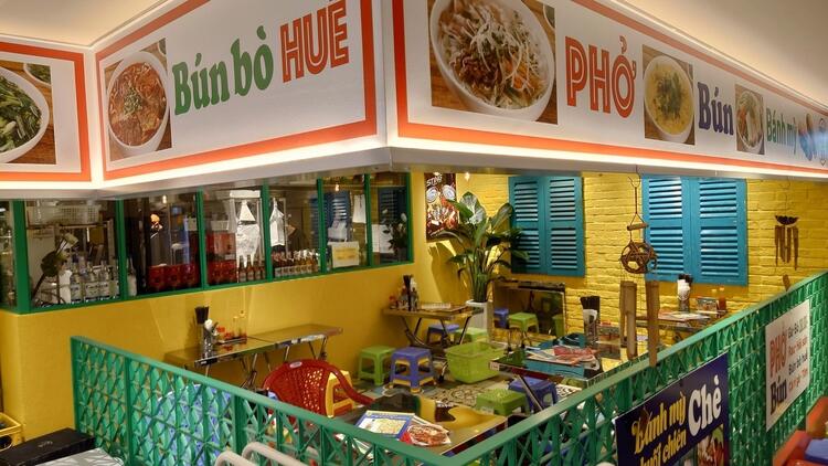 カラフルでお洒落な店内♪
