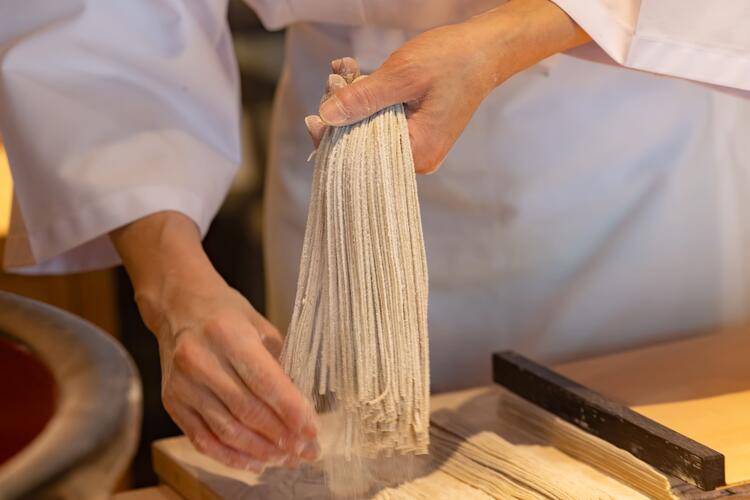 本格蕎麦打ちを学べる