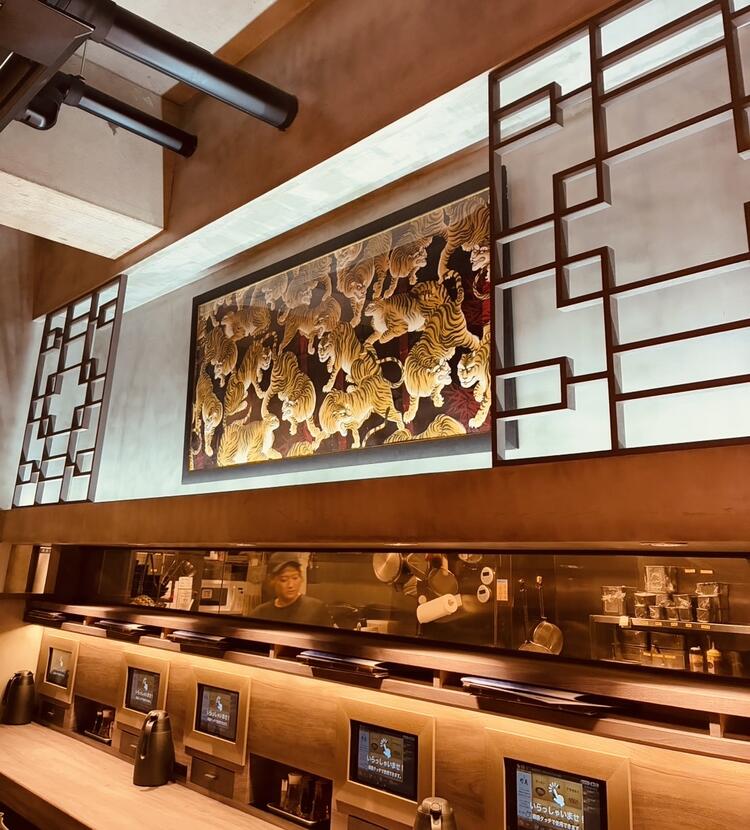 麺匠竹虎沖縄新都心店の店内