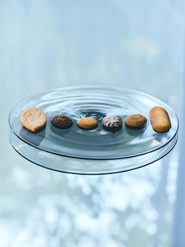 シグニチャークッキー缶 Essence