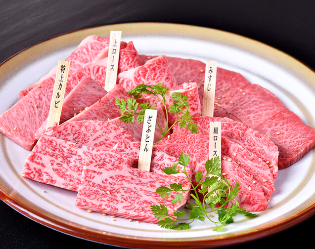 厳選黒毛和牛が自慢の本格焼肉店です☆