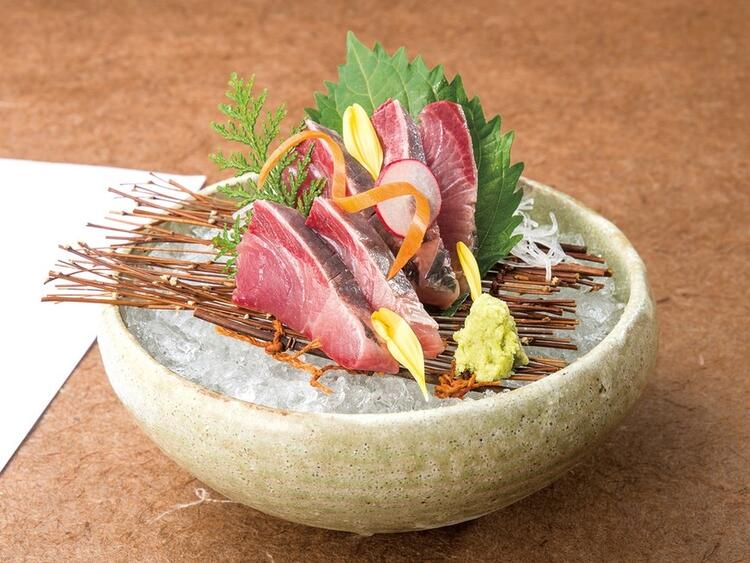 産地から毎日仕入れる鮮魚をふんだんに使用