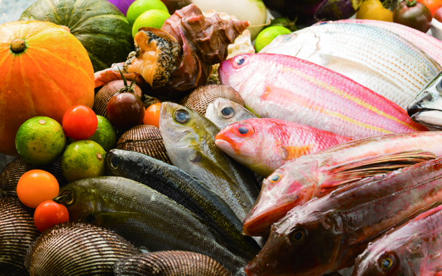 高品質な魚介や旬食材の独自仕入ルートも