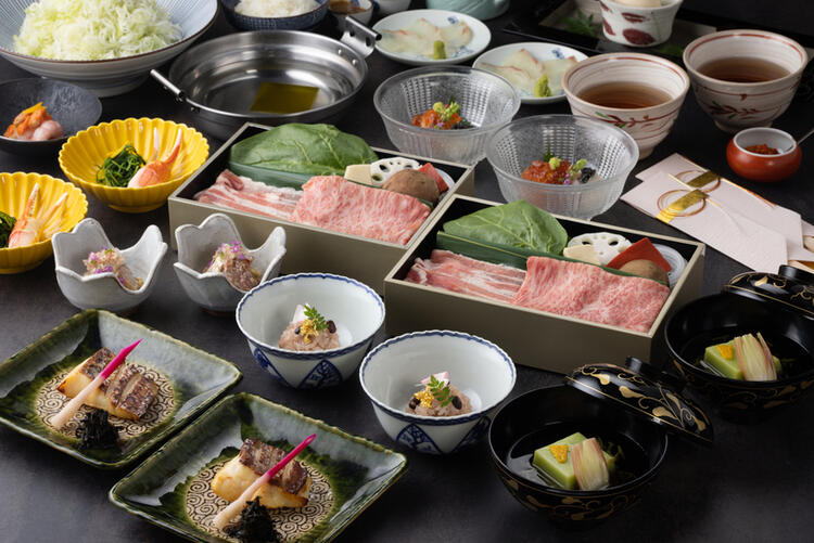 2つの日本料理ブランドを展開する企業