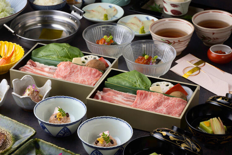 出汁にこだわった〈出汁しゃぶ〉が自慢