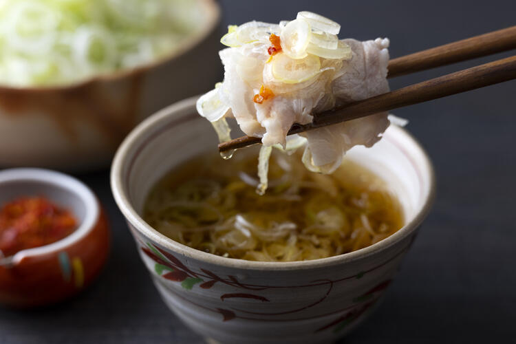 出汁にこだわった〈出汁しゃぶ〉が自慢