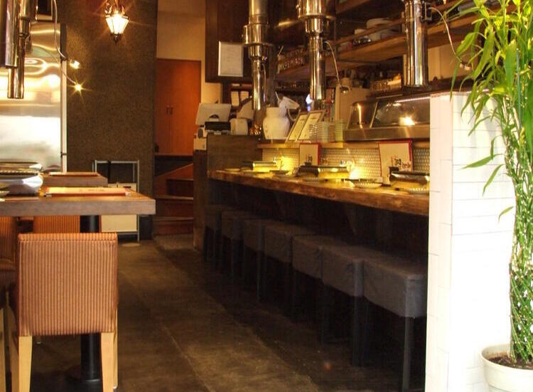 落ち着く店内
