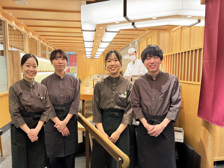 幅広い世代のスタッフが活躍できる環境★