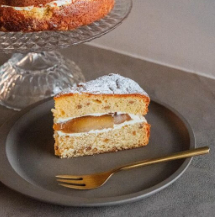 こだわりのスイーツに囲まれながら働ける