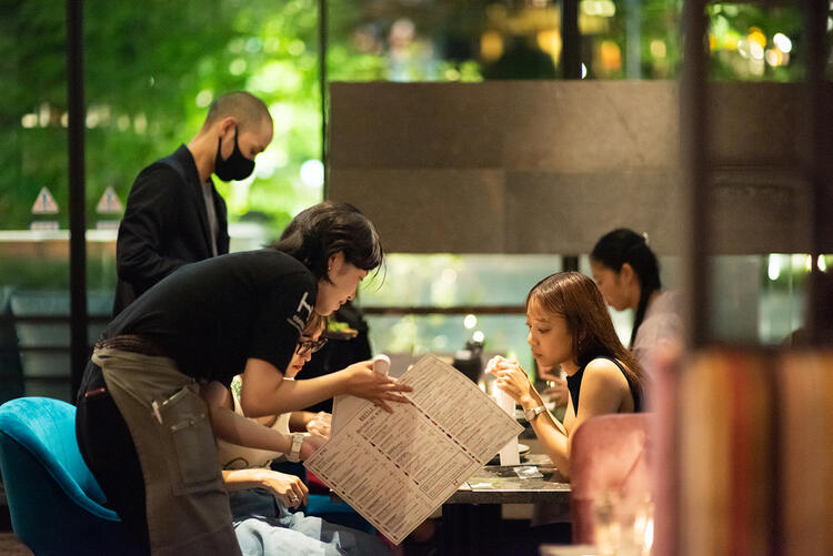 働くのが楽しくなる◎オシャレな店内♪