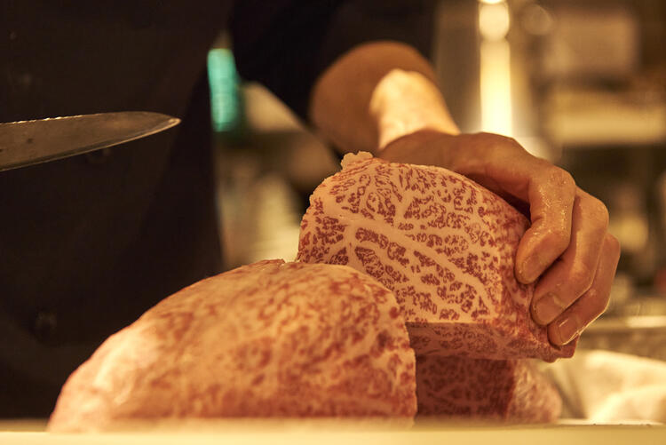 美しいサシの入ったお肉◎