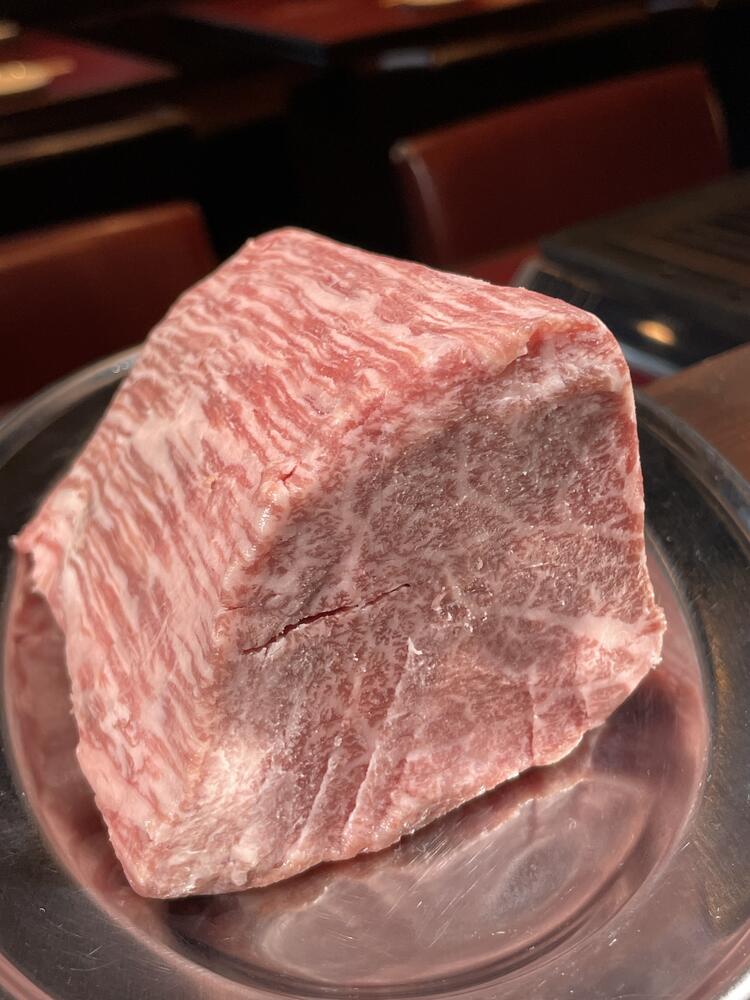 肉の捌き方も覚えることができます！