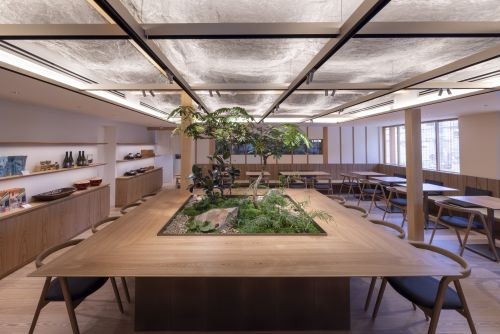 自社ブランドの新店舗！