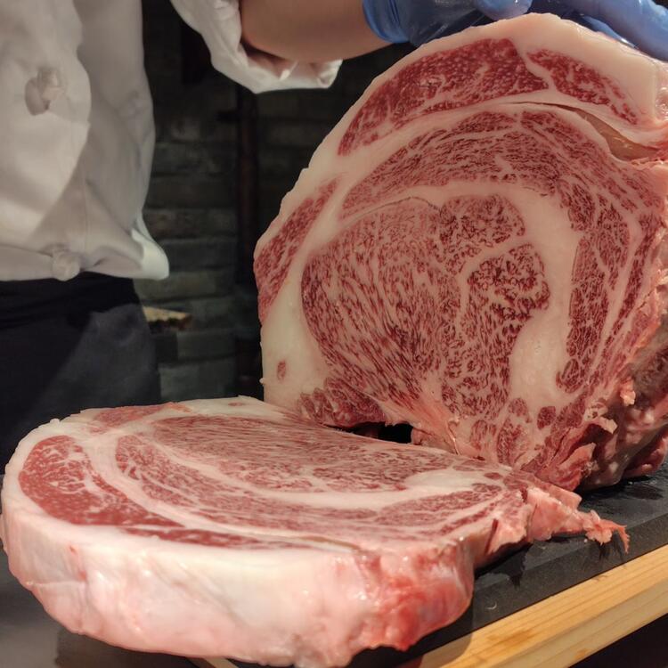厳選した高級食材を使用