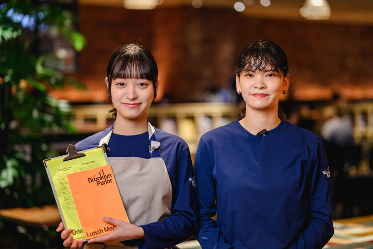 落ち着いた雰囲気の店内です◎