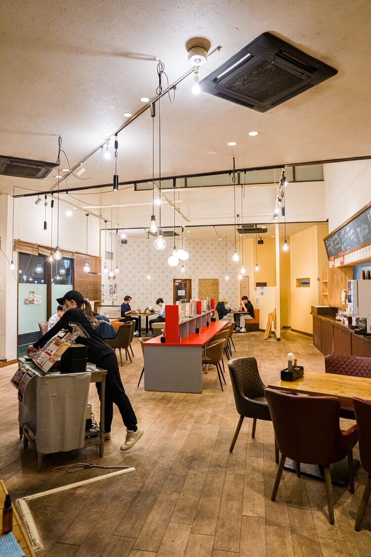 20代中心の若手スタッフが活躍中！
