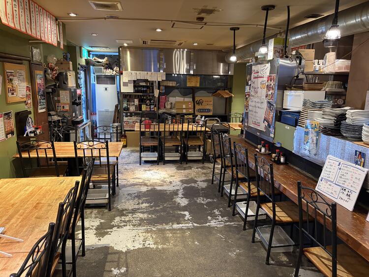 アルバイトのホールスタッフ募集中★