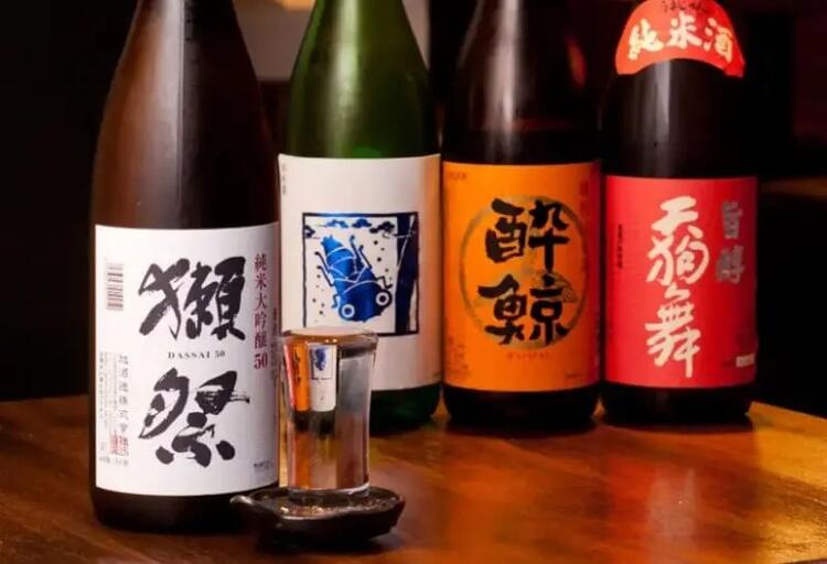 日本酒や焼酎などお酒も充実！