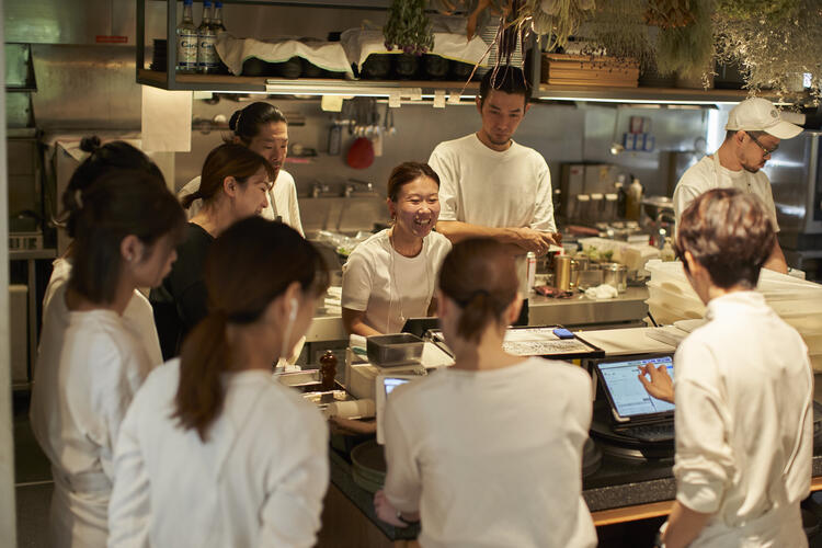 クリエイティブな会社です！