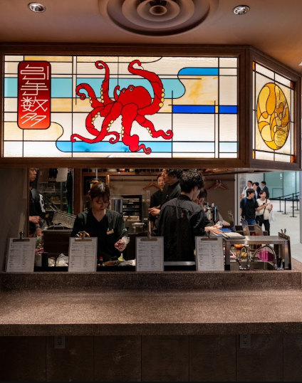 お洒落な立ち飲みスタイルのお店