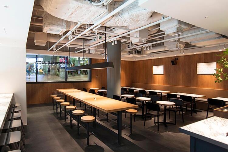 DEAN & DELUCA カフェ クリスタ長堀の詳細画像2