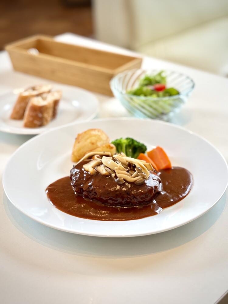近隣の方々に愛される地域密着店舗が目標！