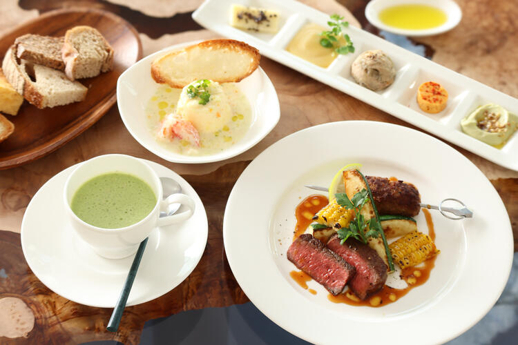 生産者の想いが詰まった旬の厳選食材