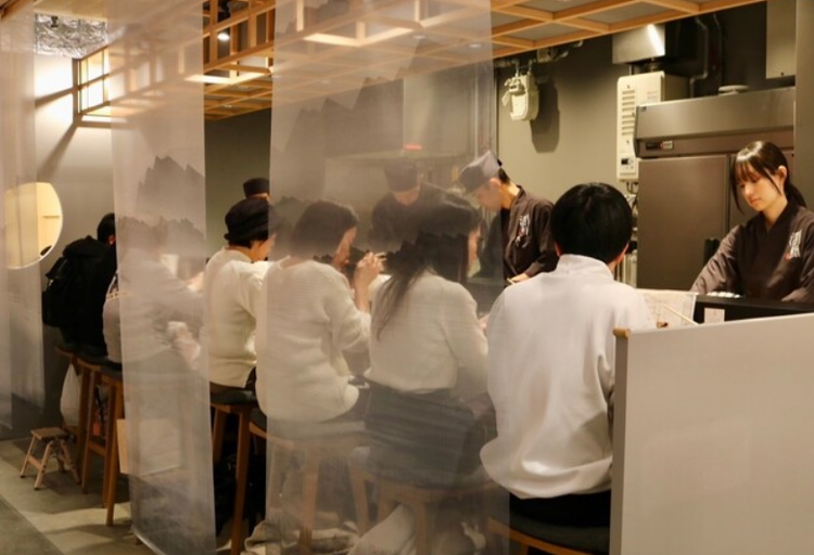 中途入社率は50％以上！