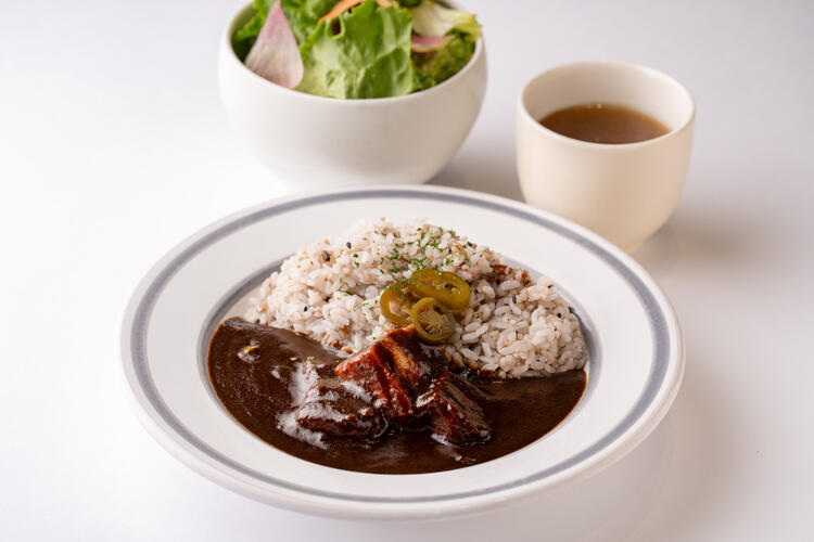 今人気の激辛カレー♪