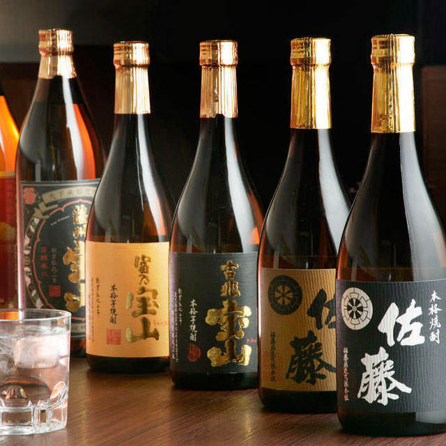 こだわり抜いた日本酒も常時揃えております