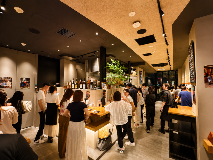 大人の人達が気軽に飲める酒場