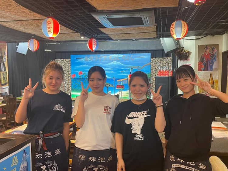 牧志駅から徒歩5分ほど！
