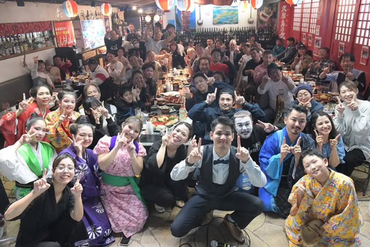 島唄ライブを実施する賑やかな職場★