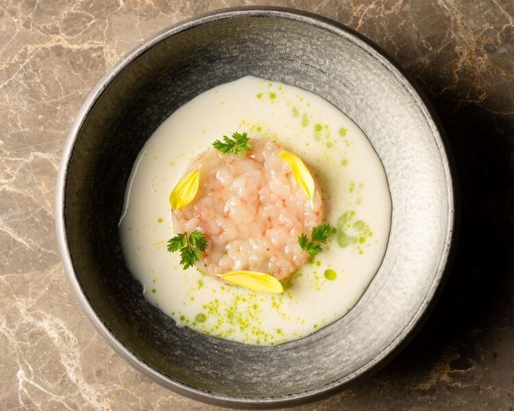 古のタイ料理を新しい世界観で再構築