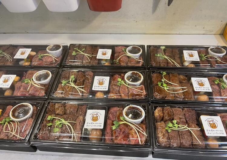 　　　　2種類のお肉を楽しめます