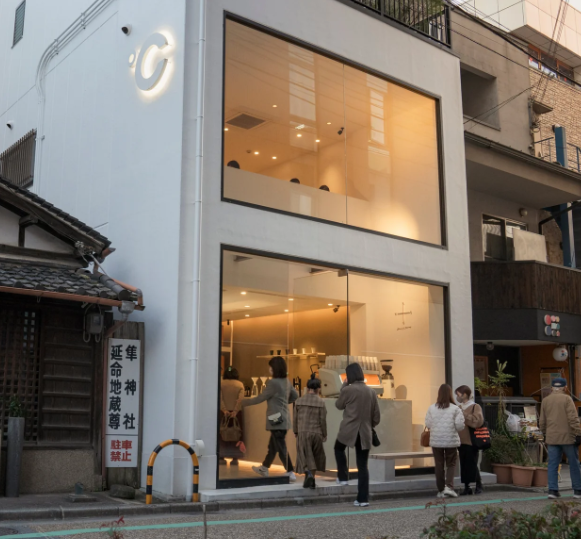 海外のお客様も多く来店されます