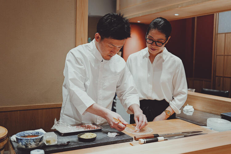 料理を知ることもサービスの仕事です。