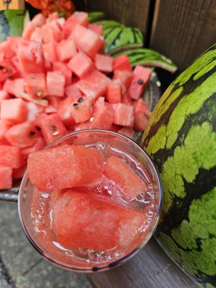 夏季限定のスイカサワー