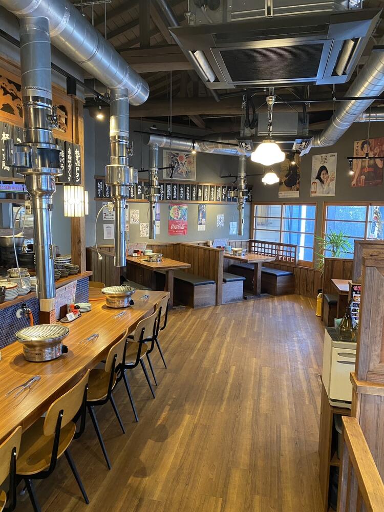 古民家を改装したハイカラな店内♪