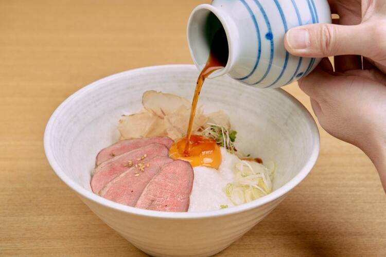 豊富なお酒と美味しいお蕎麦を提供します