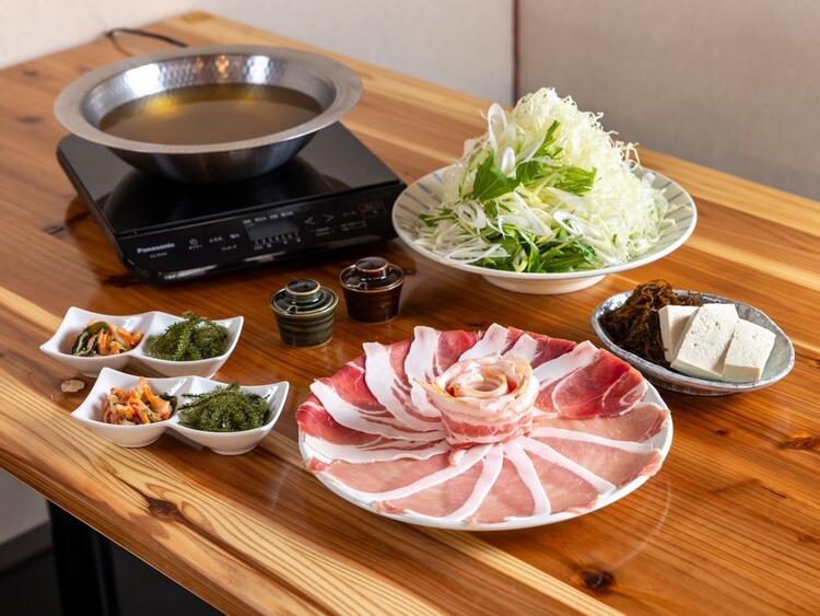 秘伝の出汁を使用したしゃぶしゃぶ