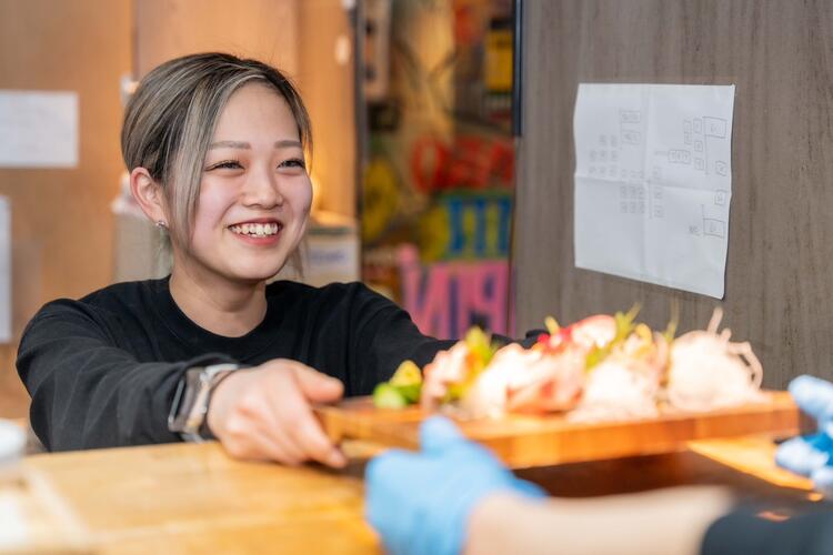 調理から接客まで幅広く活躍できます！