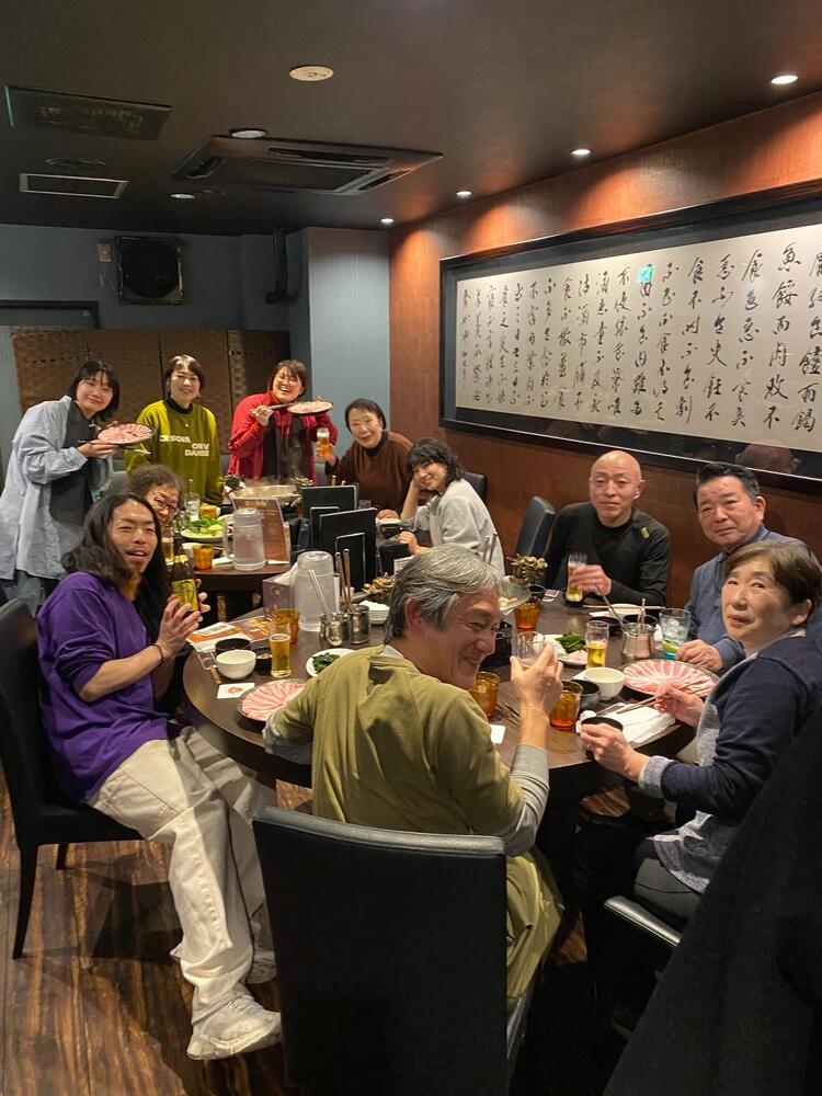 和気あいあい、地域の常連さんとも仲良し