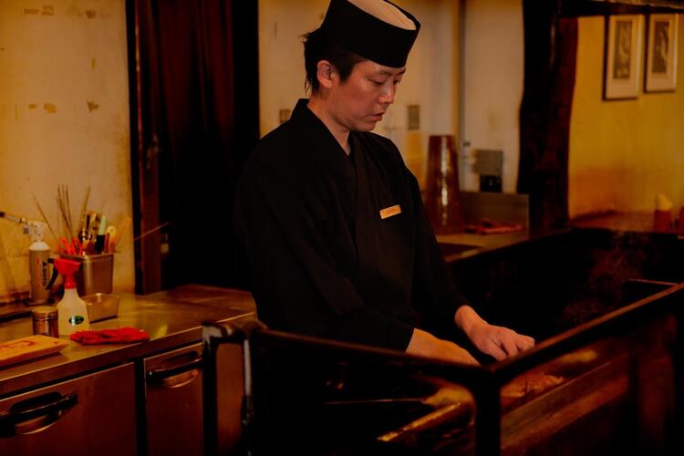 仕込み・調理も店内で実施