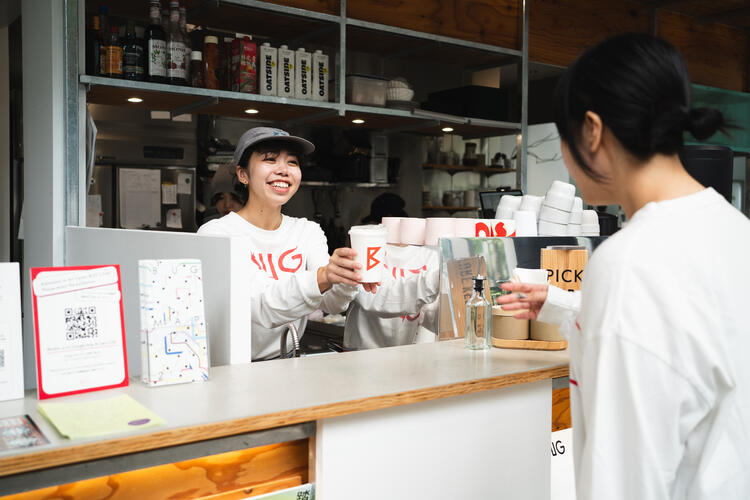 20代〜50代まで幅広いスタッフが活躍中