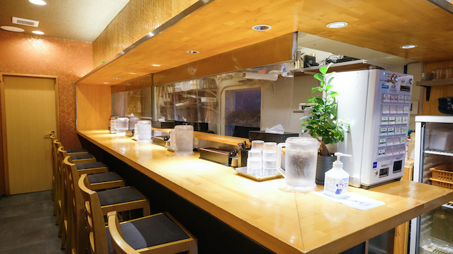 アットホームな雰囲気の店内♪
