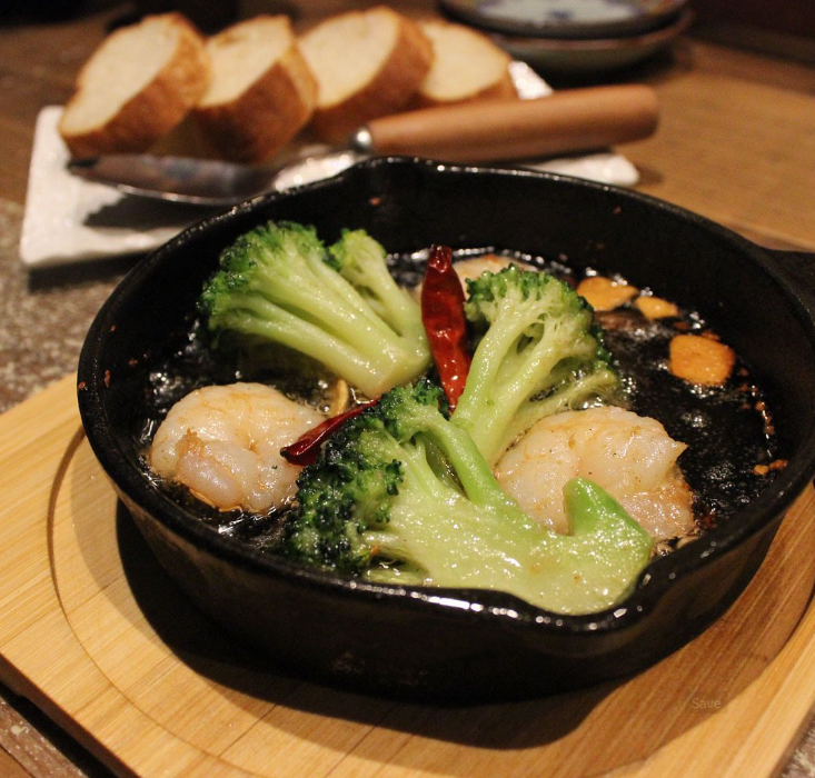 系列の洋食店で人気のアヒージョもご提供！