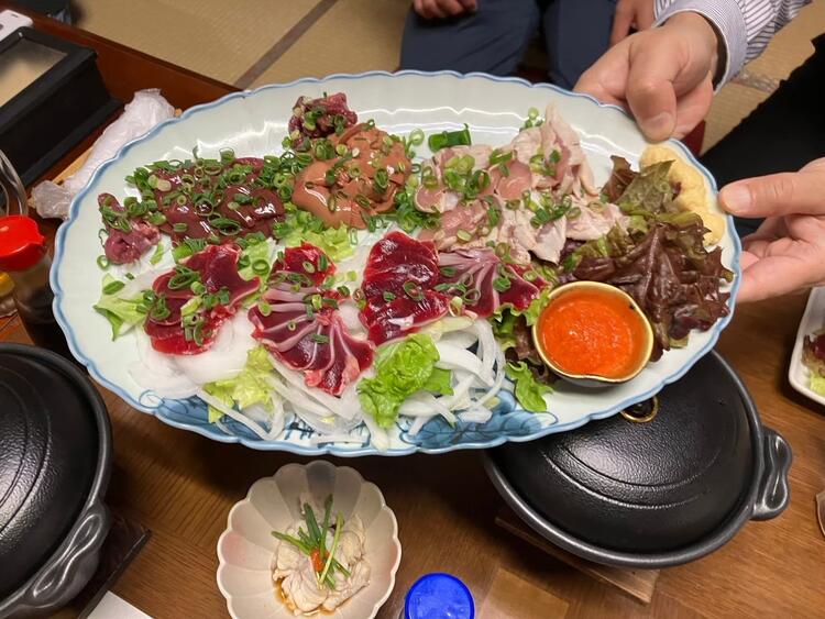 現地で食べた肉刺しの数々。